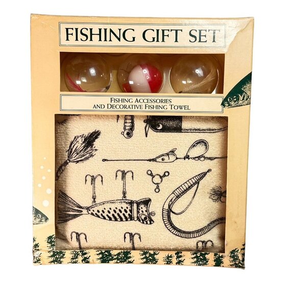 Fishing Gift Set With Decorative Towel & Accessories For Anglers - Picture 2 of 3